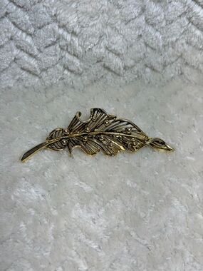 Vintage Gold Textured Leaf Brooch Pin Mid Century Nature Whimsigoth Aesthetic